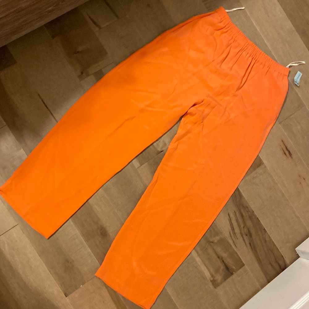 NWT 100% silk salmon two piece set, size 10